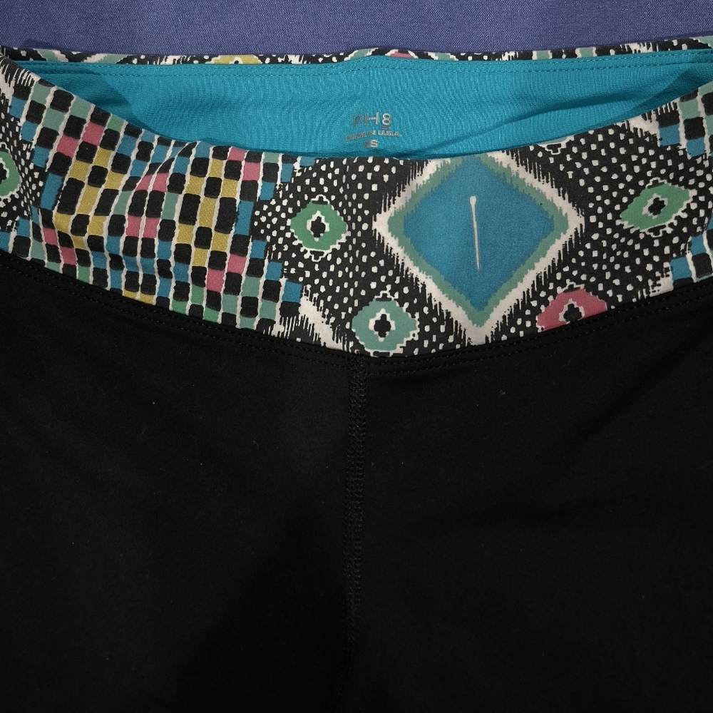 (PH8)Bebe Sport 2-PC Black/Multi Tank w/Shelf Bra & Flared Pants - XS - Picture 4 of 7